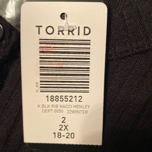 Torrid top 3/4 sleeve